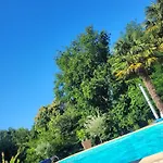 B&B Petite Maison Dans Les Bois *