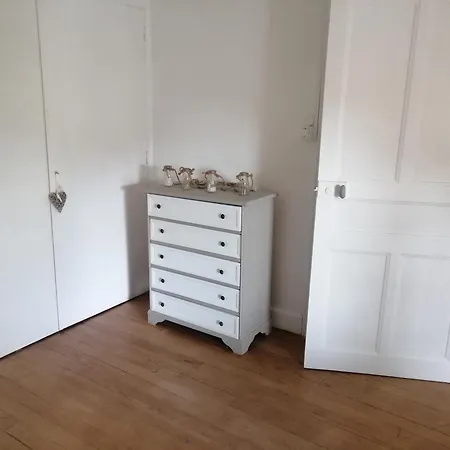 Petite Maison Dans Les Bois Nocleg ze śniadaniem *