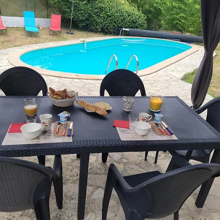 Nocleg ze śniadaniem Petite Maison Dans Les Bois