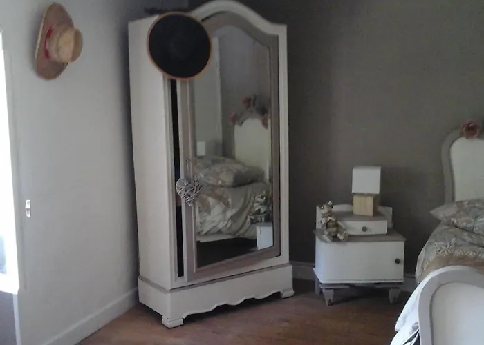 Petite Maison Dans Les Bois Villefranque (Hautes-Pyrenees)